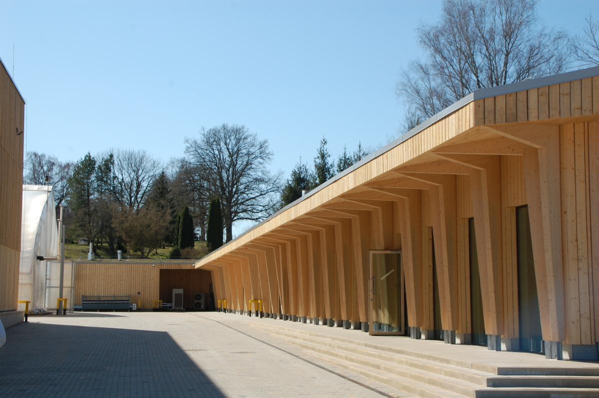 LBS valde izbraukuma sēdē apmeklē kokaudzētavu “Zābaki”