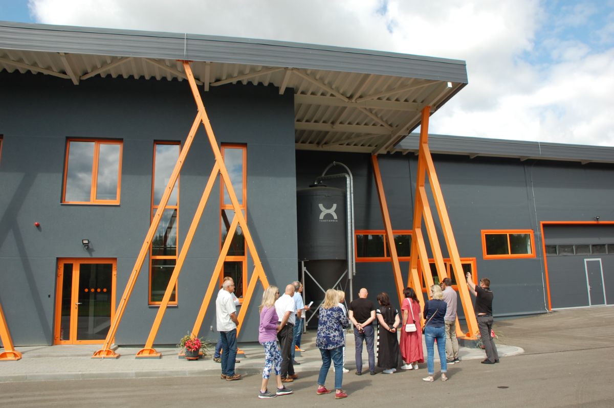 Žūrija Vidzemē vērtē gan parkus, gan ražotnes