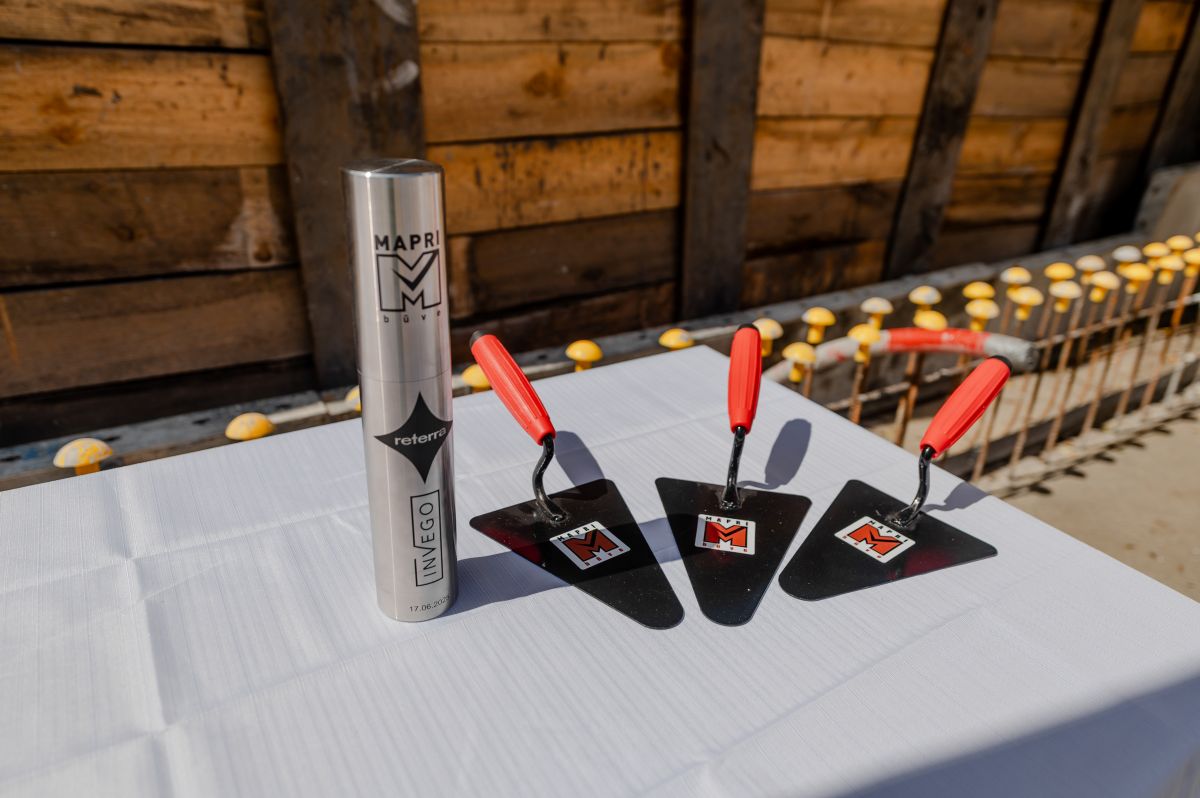 Iemūrēts pamatakmens daudzdzīvokļu projektam “Skanstes Rezidences”