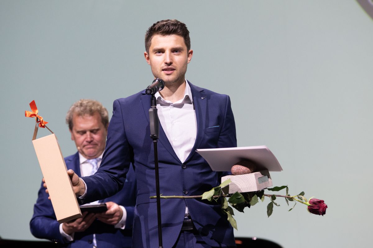 Matīss Pastars ar sirdi un dvēseli darbā