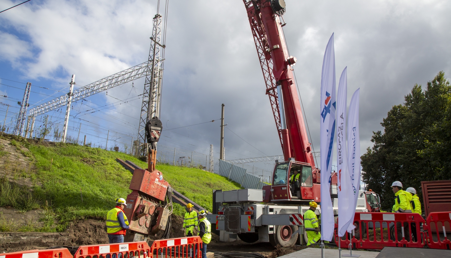 Sākta “Rail Baltica” dzelzceļa pārvada būvniecība Rīgā