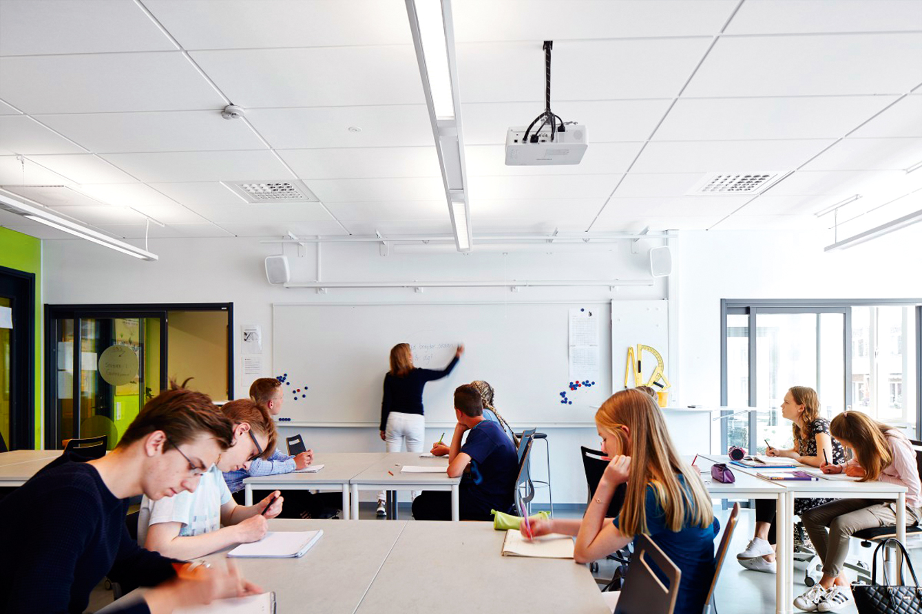 Veselīga skaņa mācību telpās