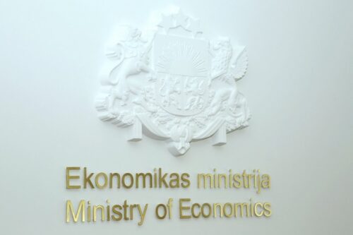 Plāno pilnveidot elektroenerģijas OI regulējumu