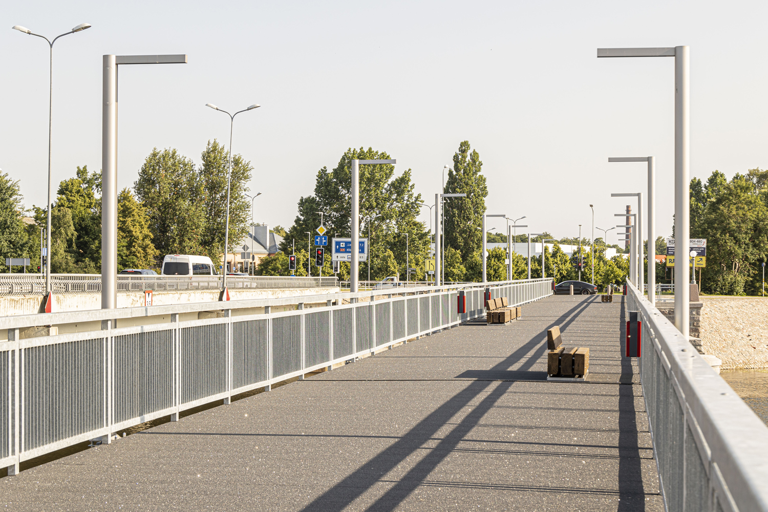 Liepājā pārbūvēta Ezermalas iela un gājēju tilts pār Tirdzniecības kanālu