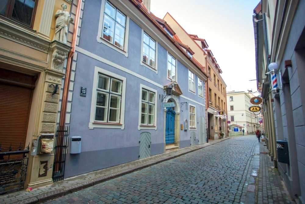 Pabeigta Farmācijas muzeja fasādes restaurācija