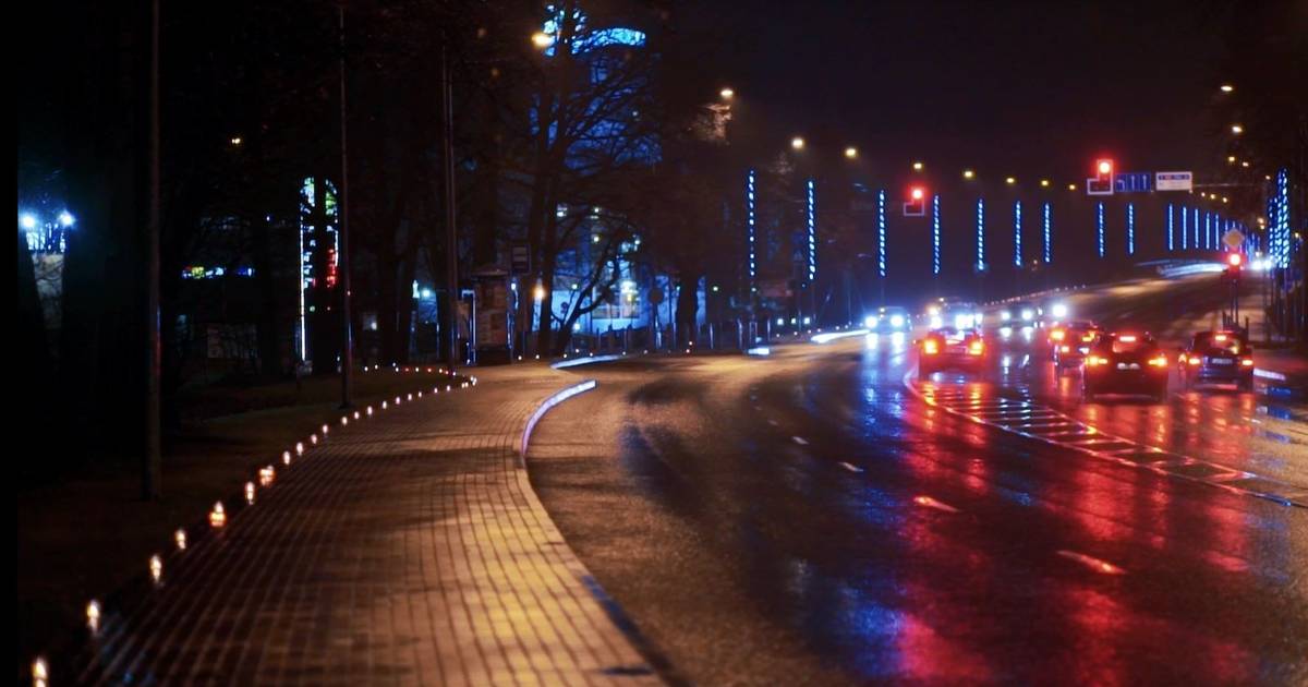Noteikts pieļaujamais gaismas spožums objektiem ceļu malās