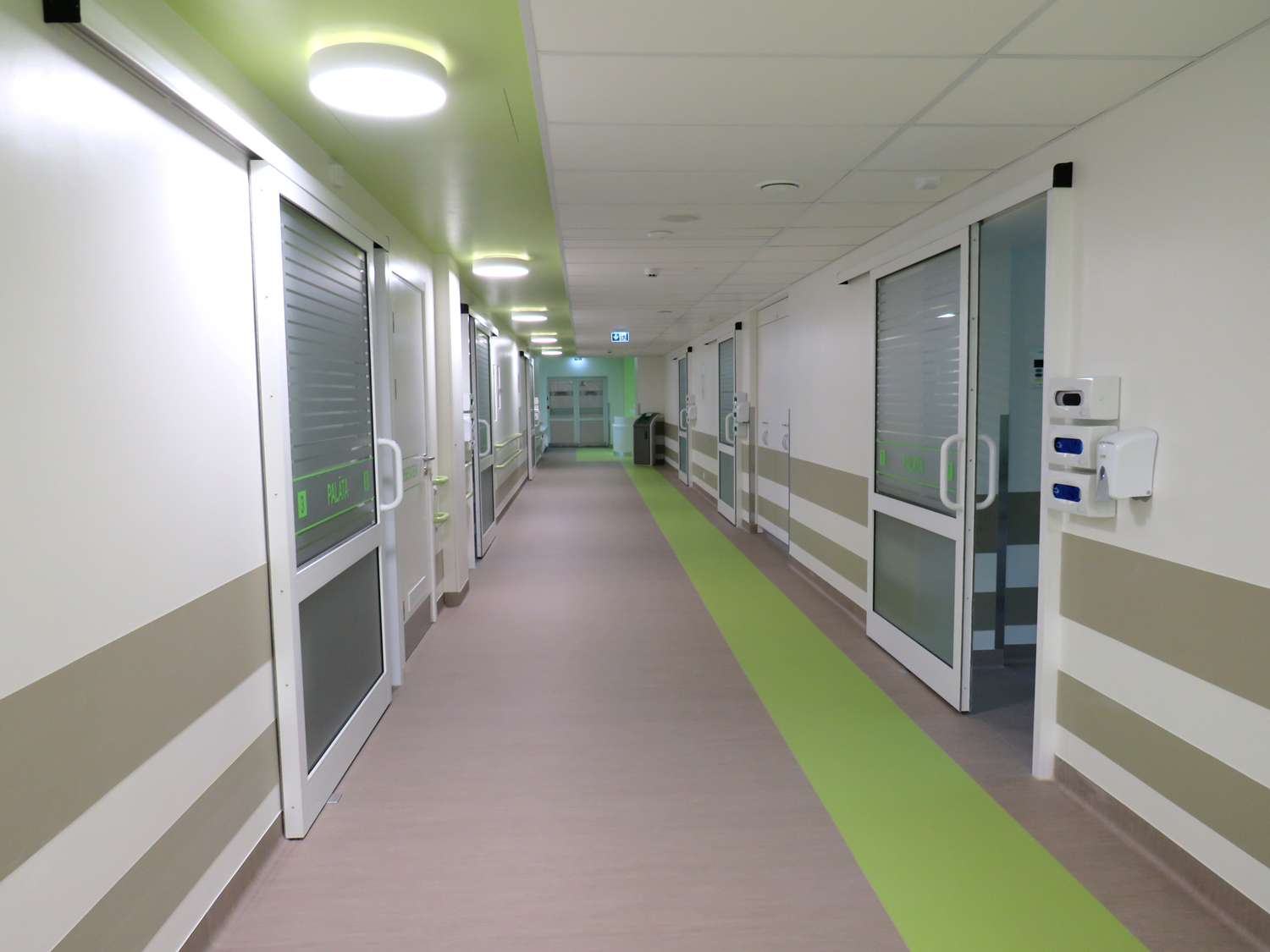 Vidzemes slimnīcā darbu sākusi pārbūvētā Neiroloģijas nodaļa