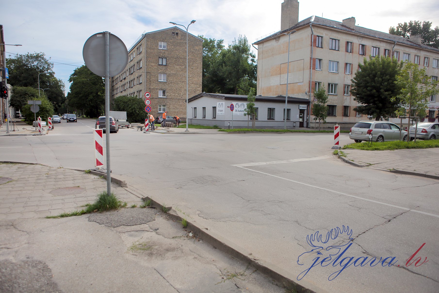 Jelgavā ierīko divas jaunas gājēju pārejas