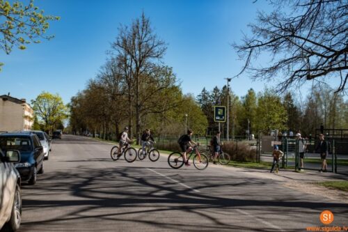 Siguldā izbūvēs gājēju pāreju un celiņu pie Raiņa parka