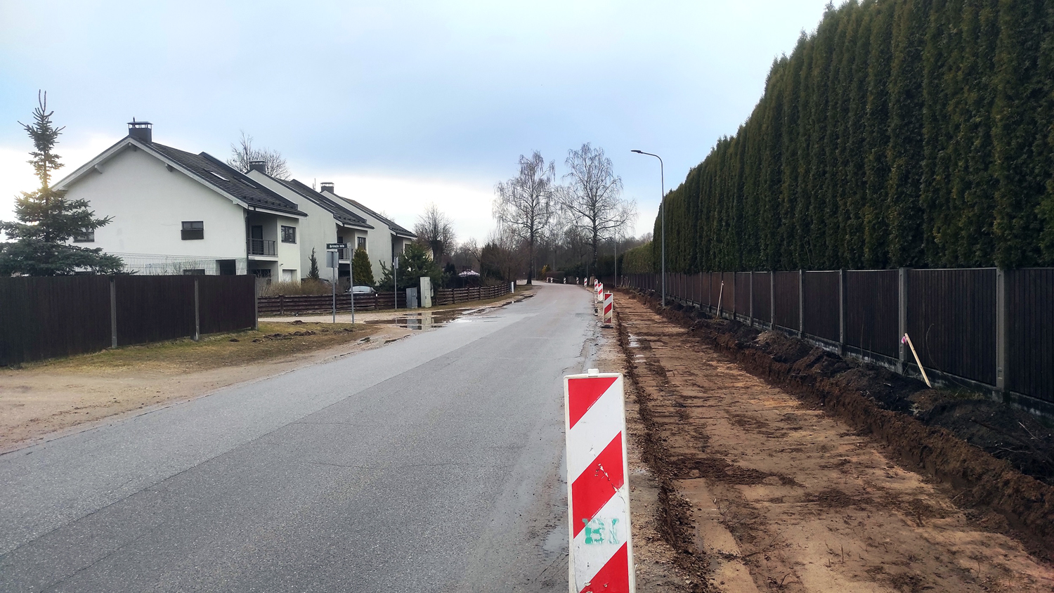 Gaujas ielā Ādažos izbūvē gājēju un veloceļu