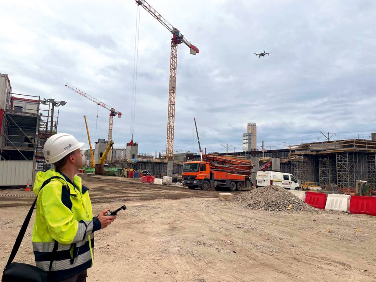 “Rail Baltica” būvlaukumu uzticamie palīgi – droni