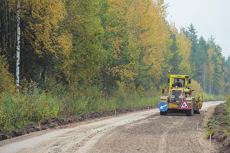 Zemgalē divu grants ceļu posmos atjaunots segums