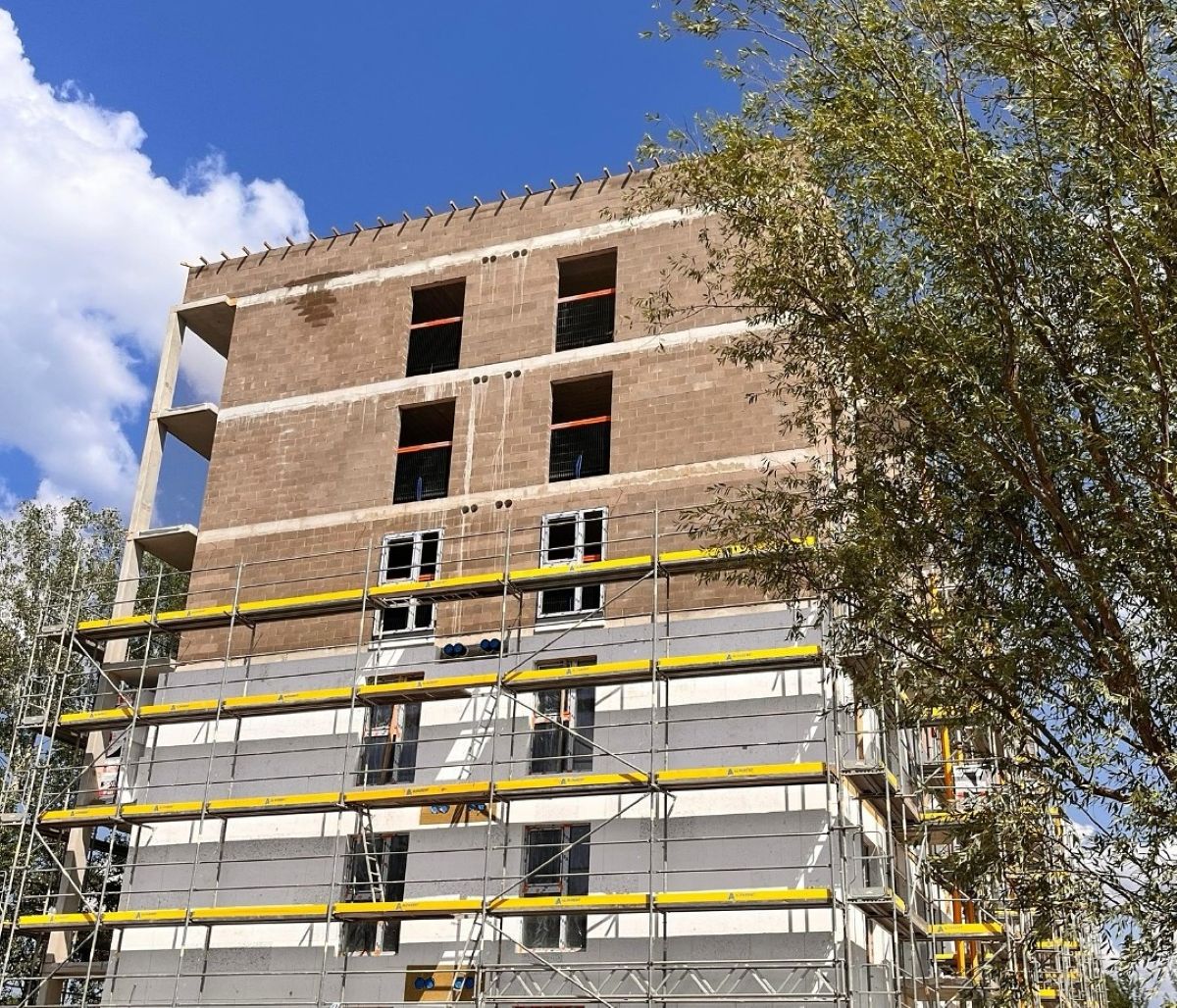 Jaunajā projektā “Hartmaņa kvartāls” Torņakalnā nosvinēti spāru svētki