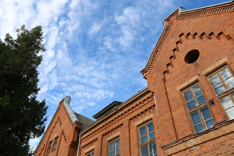 Iecavā pārbūvēs topošā sociālo pakalpojumu centra ēku