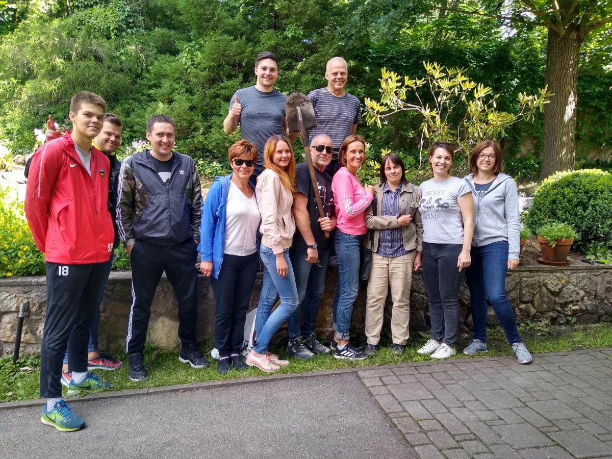 Labiekārto nodarbību zāli bērniem un jauniešiem