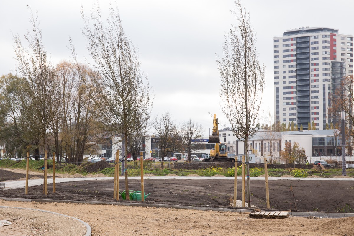 Topošā parka teritorijā Skanstē top pastaigu takas