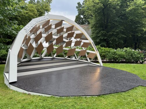 Svētku laikā aicina aplūkot “Sidraba birzs