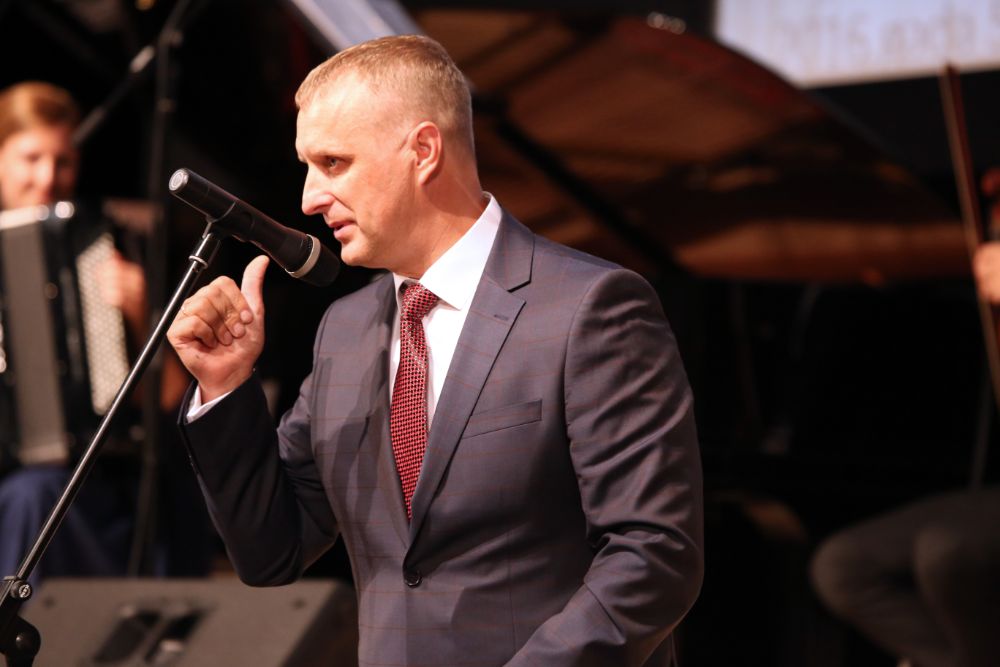 Jura Grodņas dzīves dzirksts rodama mākslas vērtībās