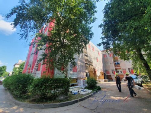 Jelgavā siltina namus Lielajā un Mātera ielā