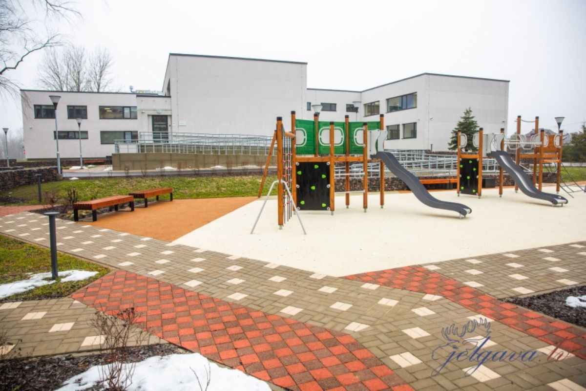 Jelgavā atklāts daudzfunkcionālais sociālo pakalpojumu centrs