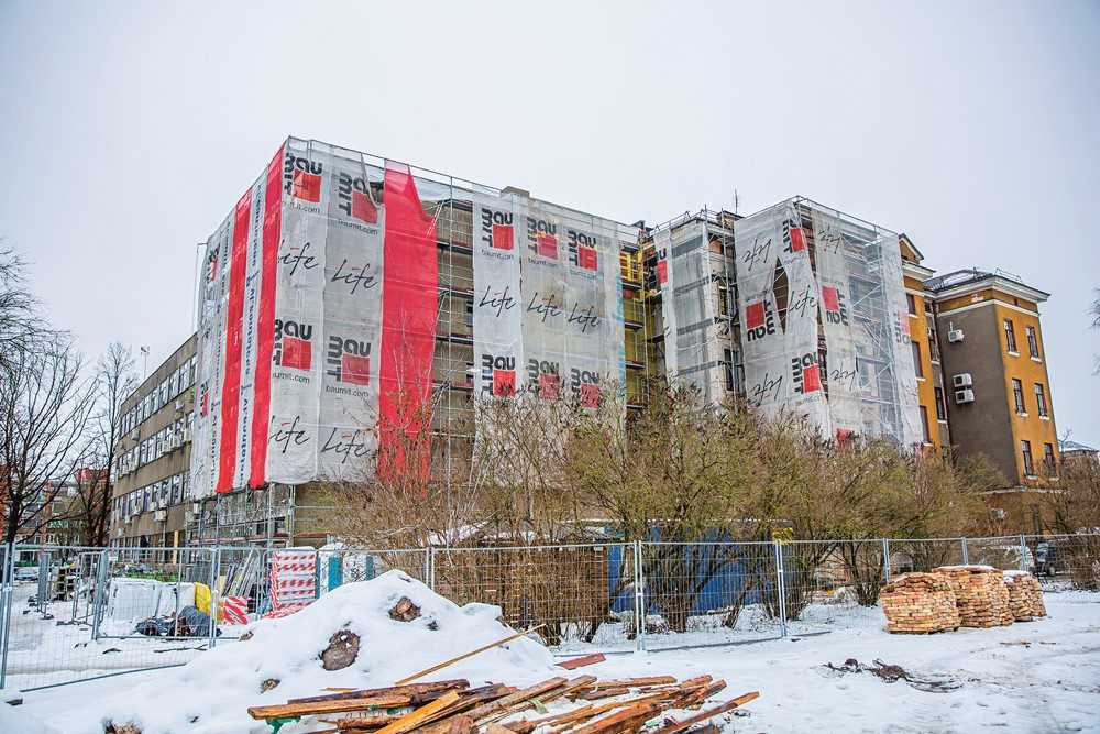 Jelgavas poliklīnikas ēkai uzlabo energoefektivitāti