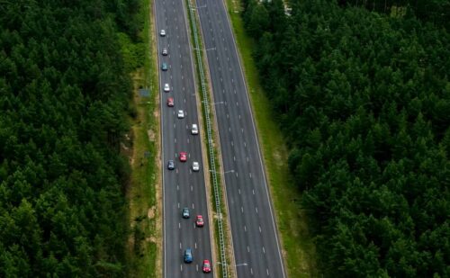 Svinīgi atklās atjaunoto Jūrmalas šoseju