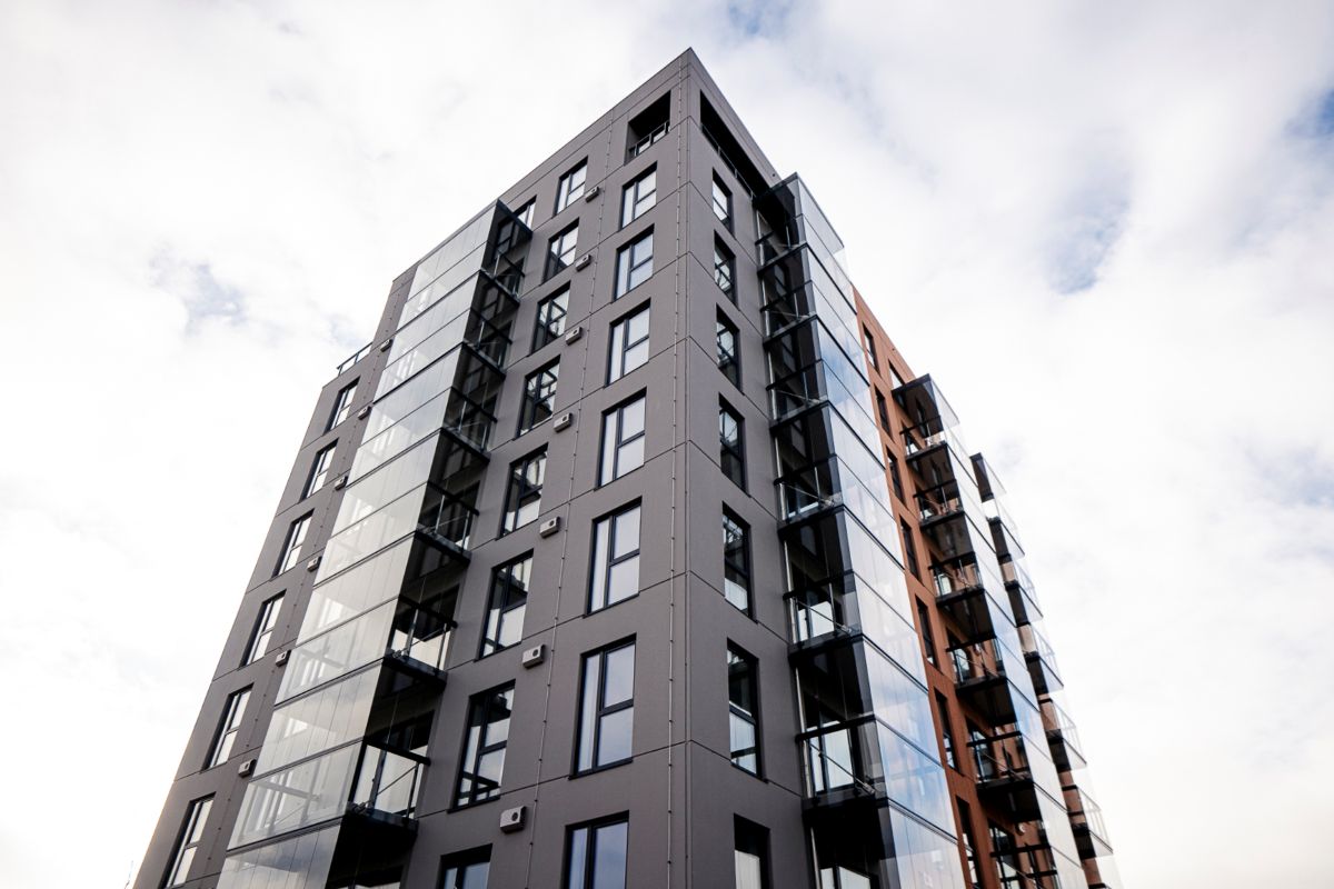 Ekspluatācijā nodod otru “Moho Garden” deviņstāvu ēku Mežaparkā