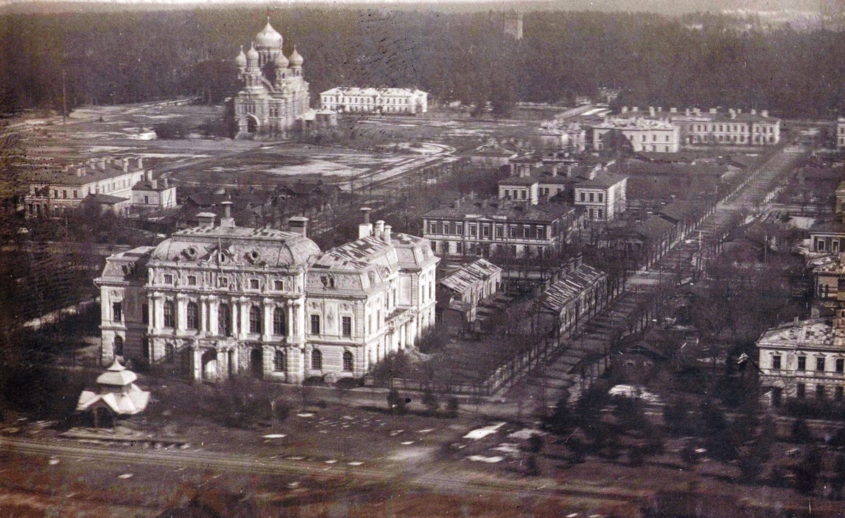 Liepājas Karosta vēstures un modernisma kolīzijā