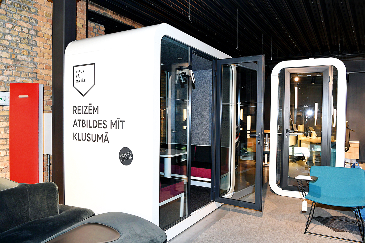 Klusuma kabīne privātumam