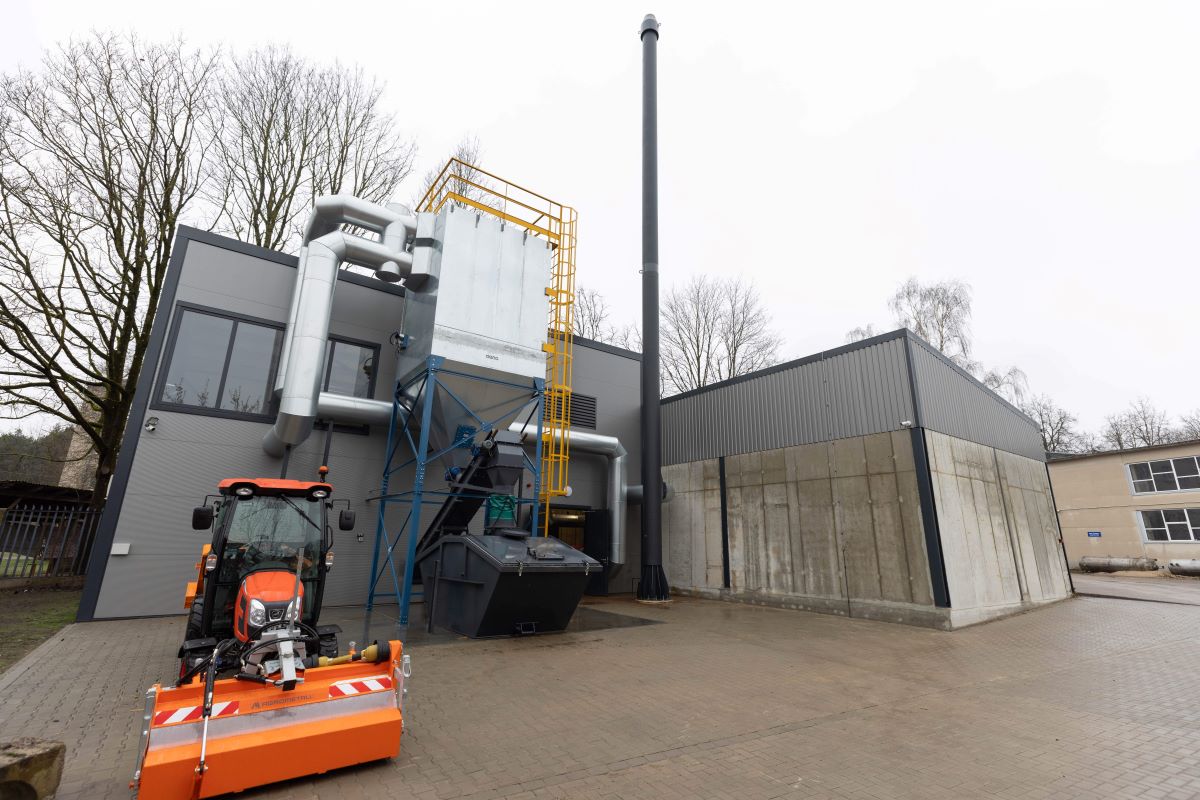 Ķekavas novada Valdlaučos izbūvēta koksnes šķeldas katlu māja