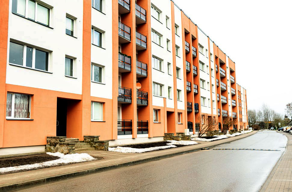 Renovēta daudzdzīvokļu māja Ķekavā