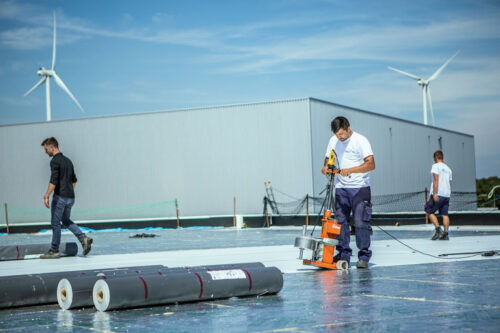 Mūsdienīgi un droši plakanie jumti