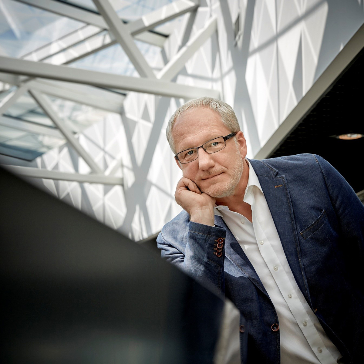 Ekspresīva ceļa gājējs Arnis Kleinbergs