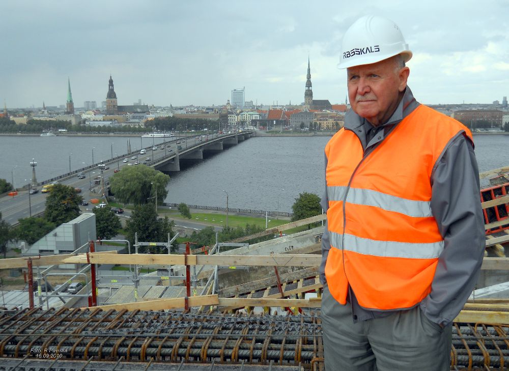 Uldis Krūskops no mehāniķa par celtnieku