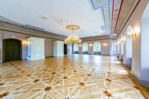 Griestu zīmējums ar izlieci