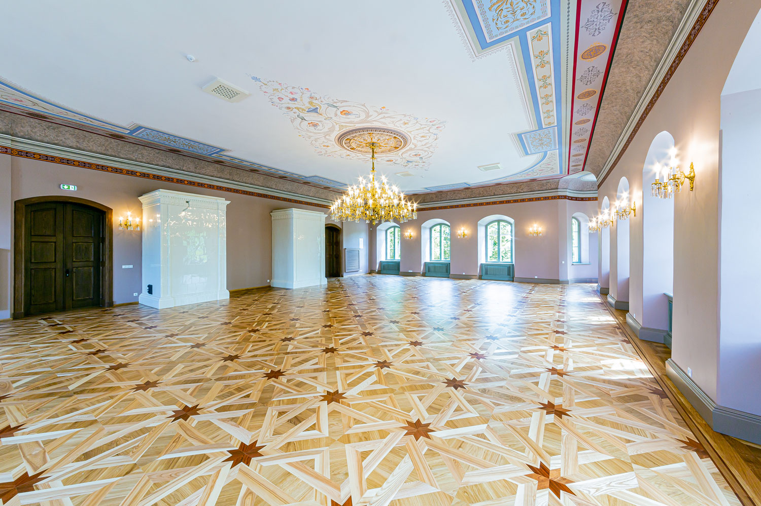 Griestu zīmējums ar izlieci