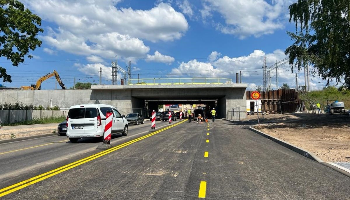 Uz Dziesmu un deju svētku laiku atjaunota četru joslu satiksme Lāčplēša ielā