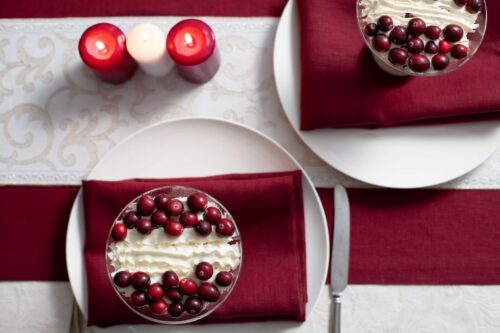 Valsts svētku noskaņās: Ieteikumi svinīgam 18. novembra galda klājumam