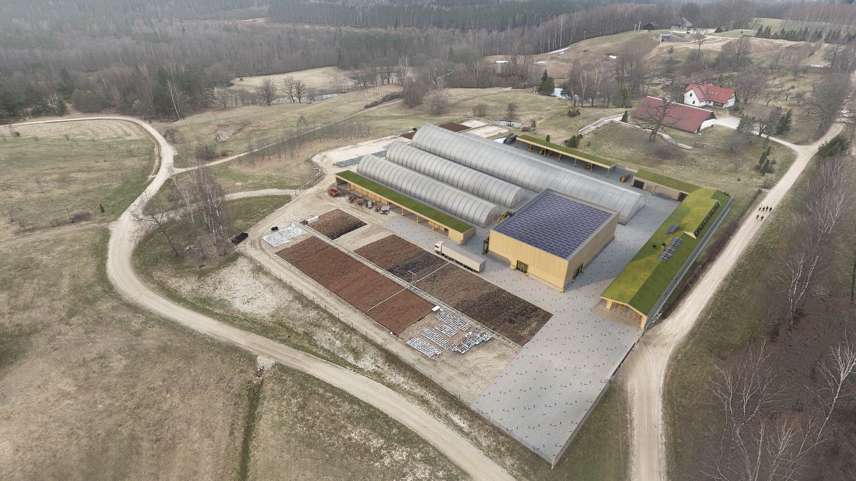 Sāks unikāla koka ēku kompleksa būvniecību kokaudzētavā “Zābaki”