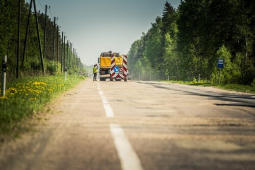 LAU valsts autoceļu ikdienas uzturēšanas darbos šogad ieguldījis 47 miljonus eiro