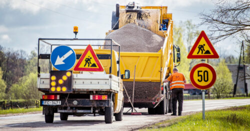 Notiek bedru masveida remonts uz valsts autoceļiem