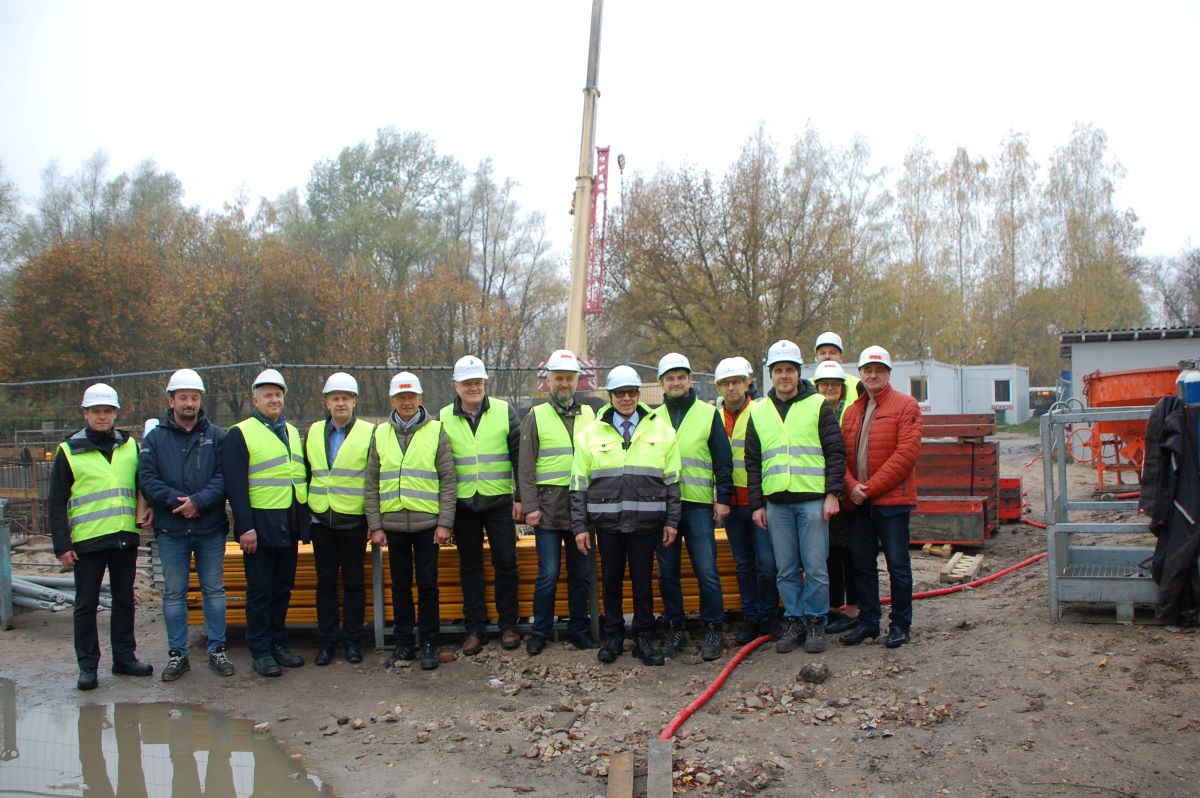 LBS apmeklē Daugavgrīvas sūkņu stacijas būvlaukumu