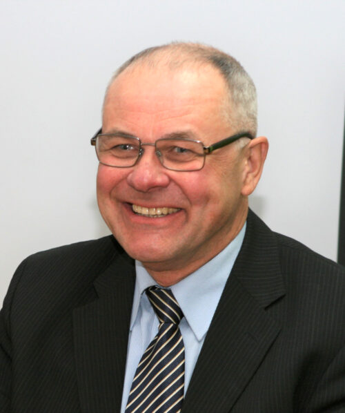 Paldies tiem, kas strādā nesaudzējot sevi