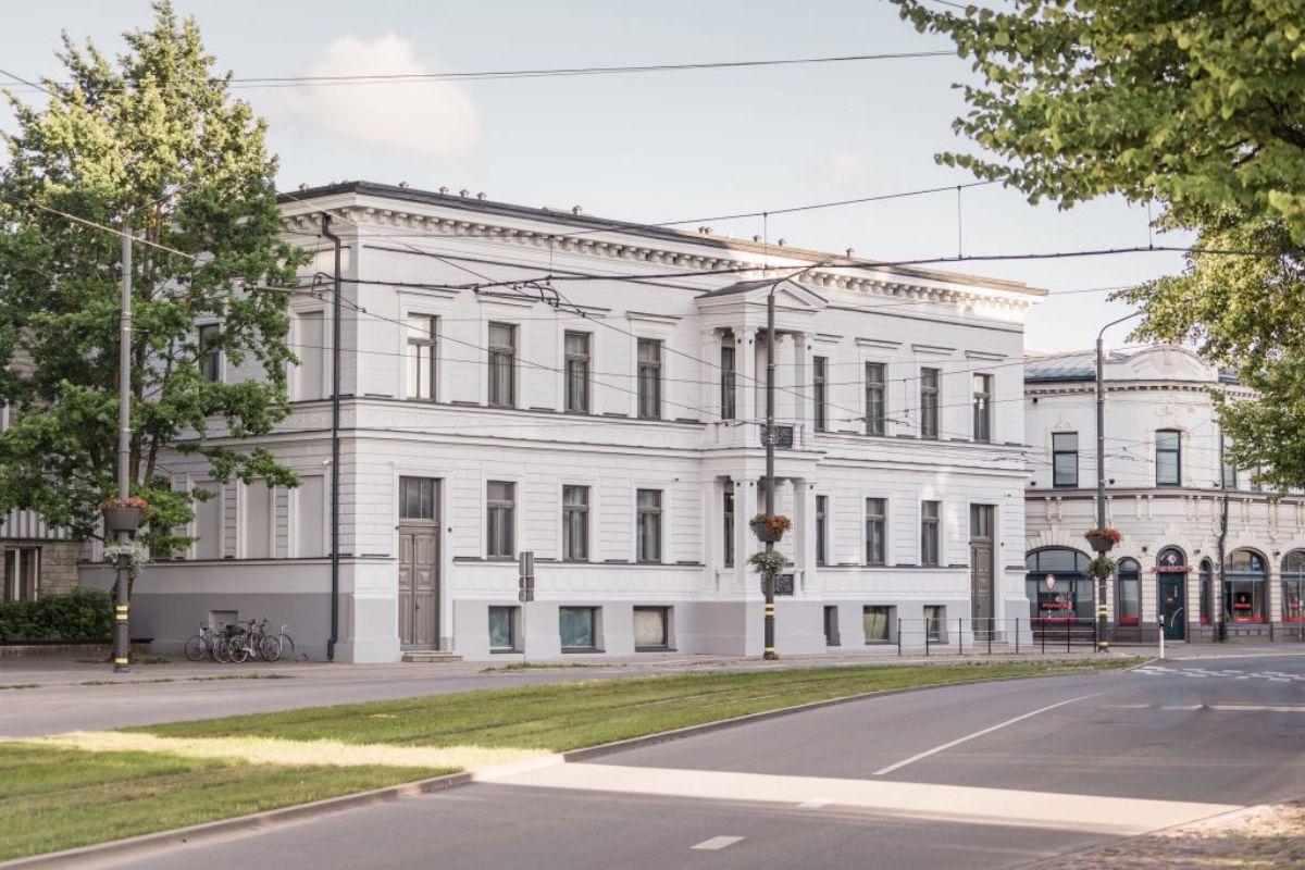 Liepājā pēc pārbūves ekspluatācijā nodod 1860. gadā celtu ēku