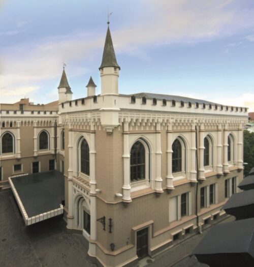 Lielās ģildes atjaunošanas projektu izstrādās SIA 