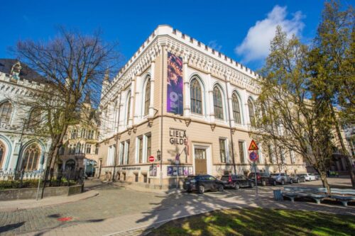 Lielo ģildi restaurēs un pārbūvēs SIA “RERE MEISTARI”