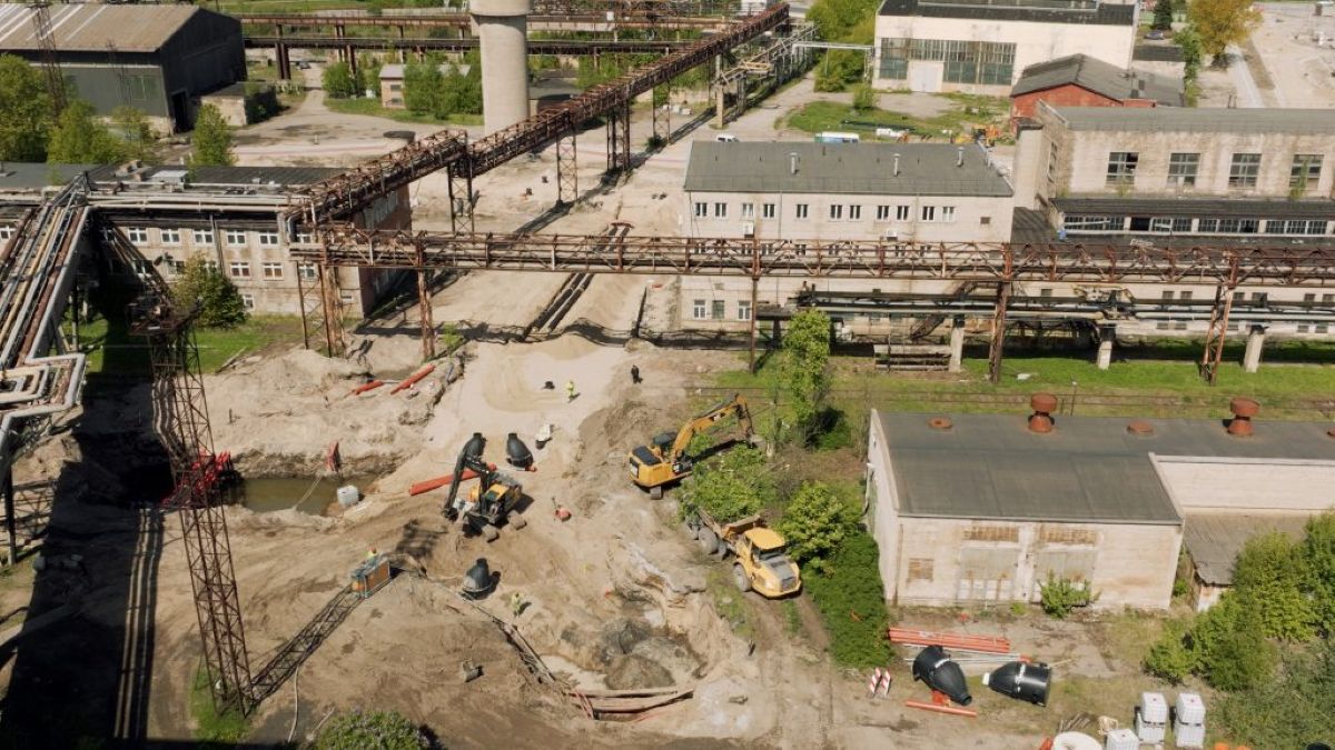 Liepājas Industriālajā parkā izsolē piedāvā iegādāties ražošanas ēku