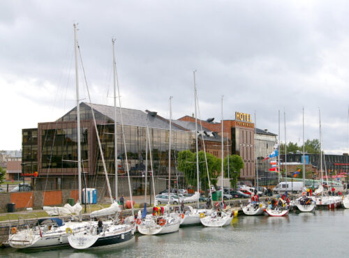 Jahtu osta Liepājā iegūst jaunas aprises