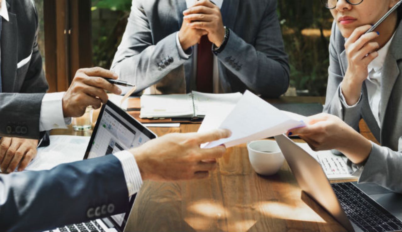 Būvnieku asociācijas apspriež projektēšanas līguma paraugu