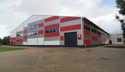 Noslēgumam tuvojas Limbažu sporta halles būvdarbi